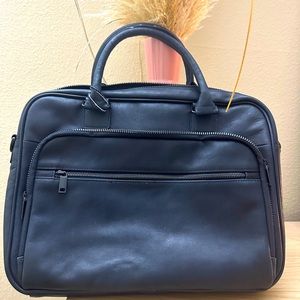 Wilson’s leather laptop bag